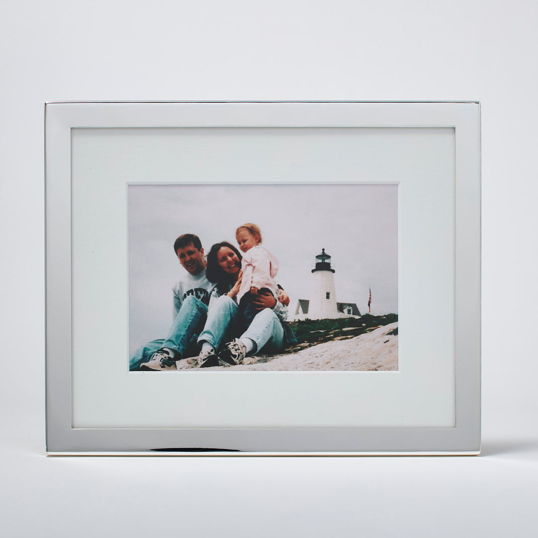 Fine Metal Frame: 9x11 Brass